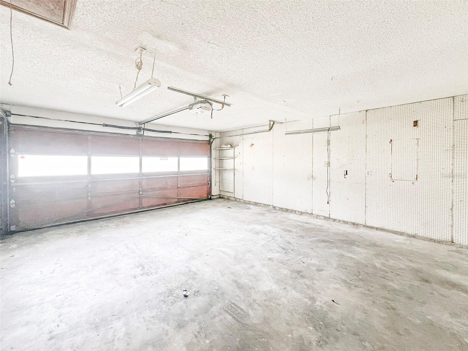 Image 20 of 31 For 2926 Forestgreen Drive S