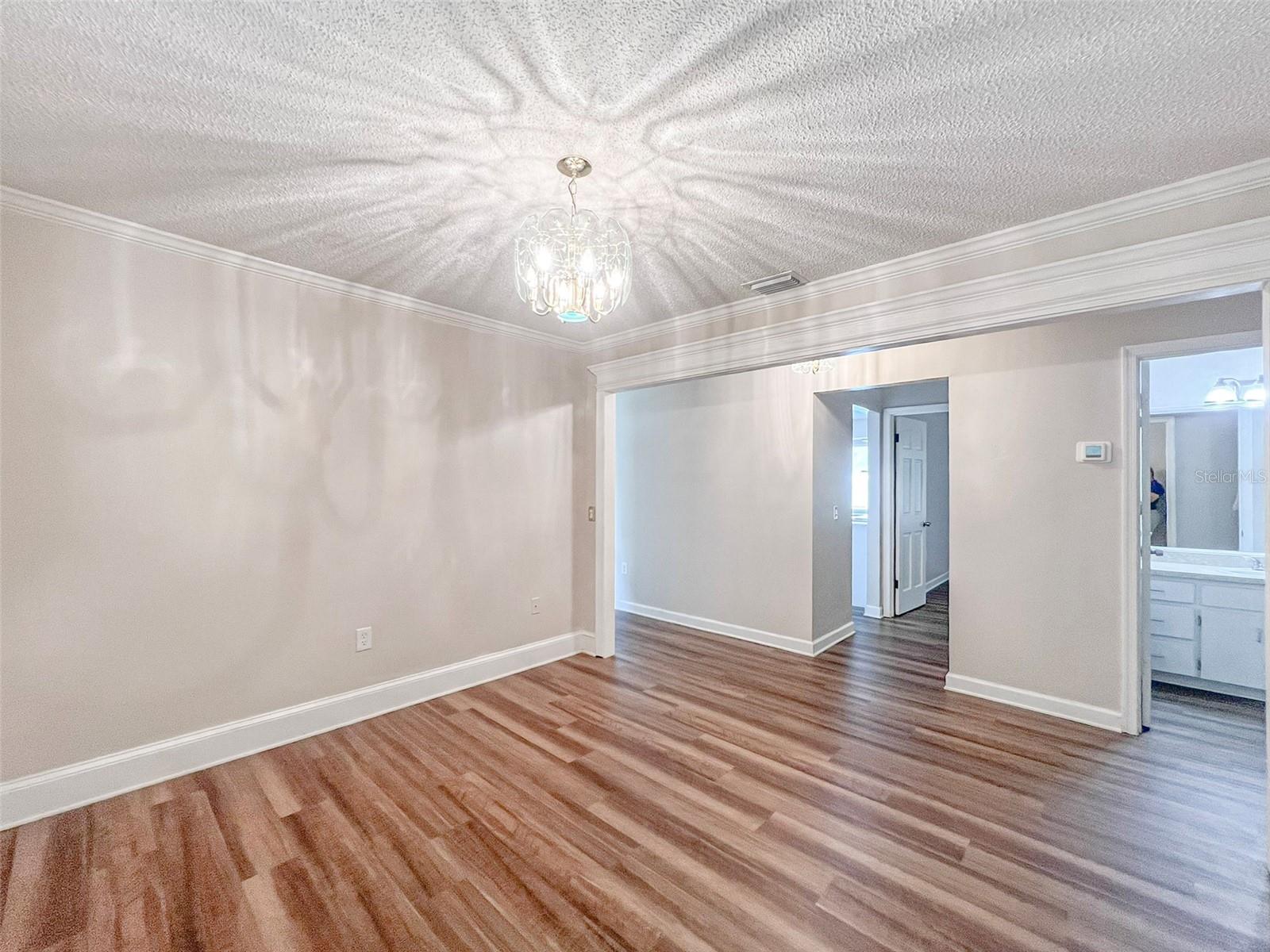Image 26 of 31 For 2926 Forestgreen Drive S