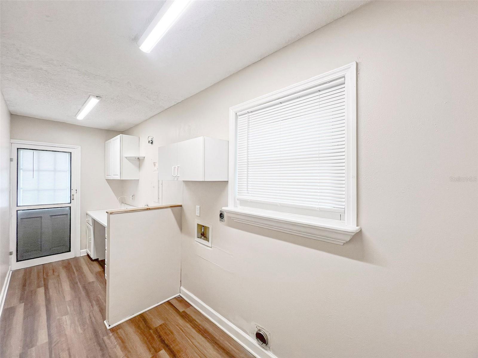 Image 5 of 31 For 2926 Forestgreen Drive S