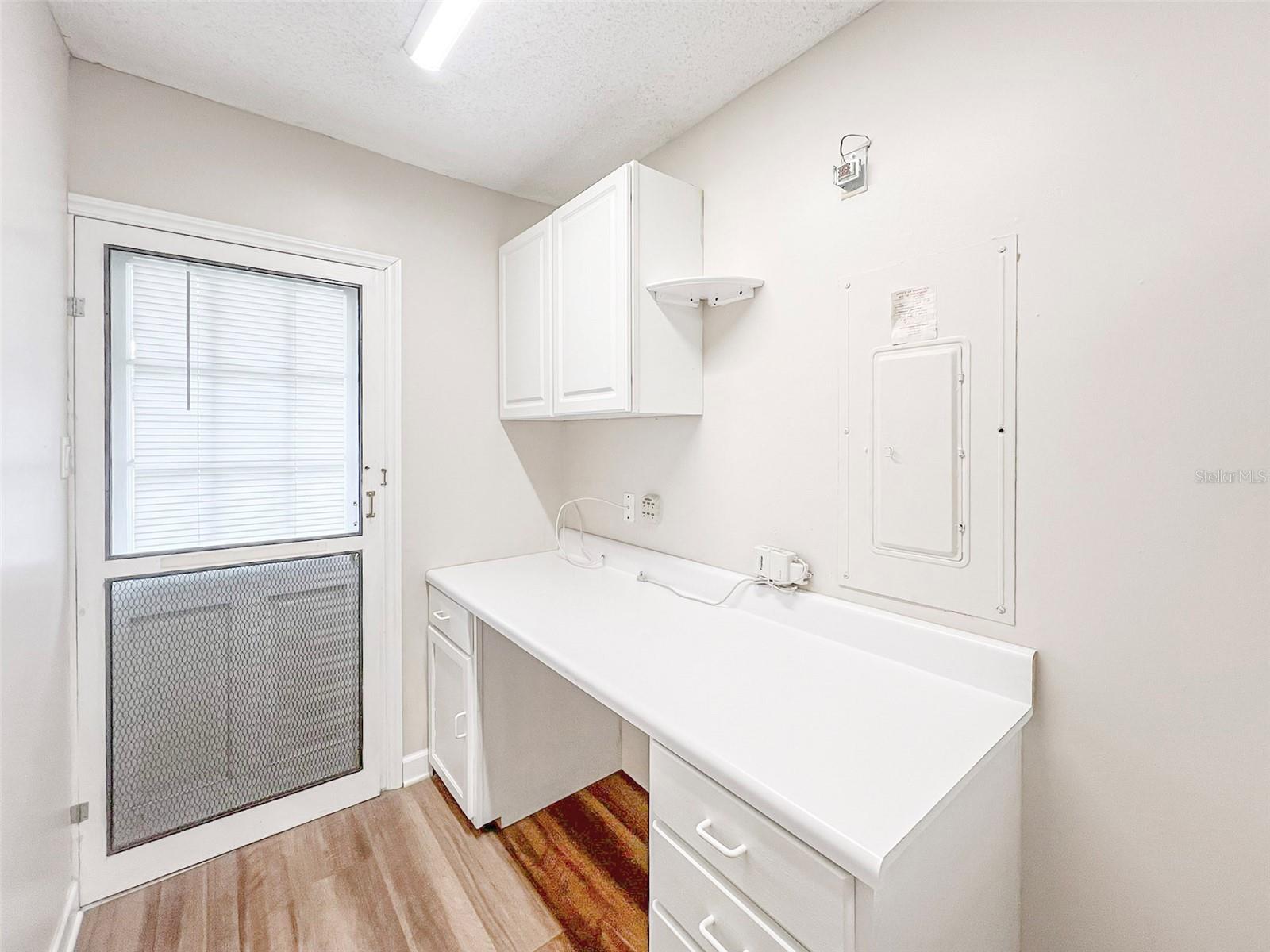 Image 6 of 31 For 2926 Forestgreen Drive S
