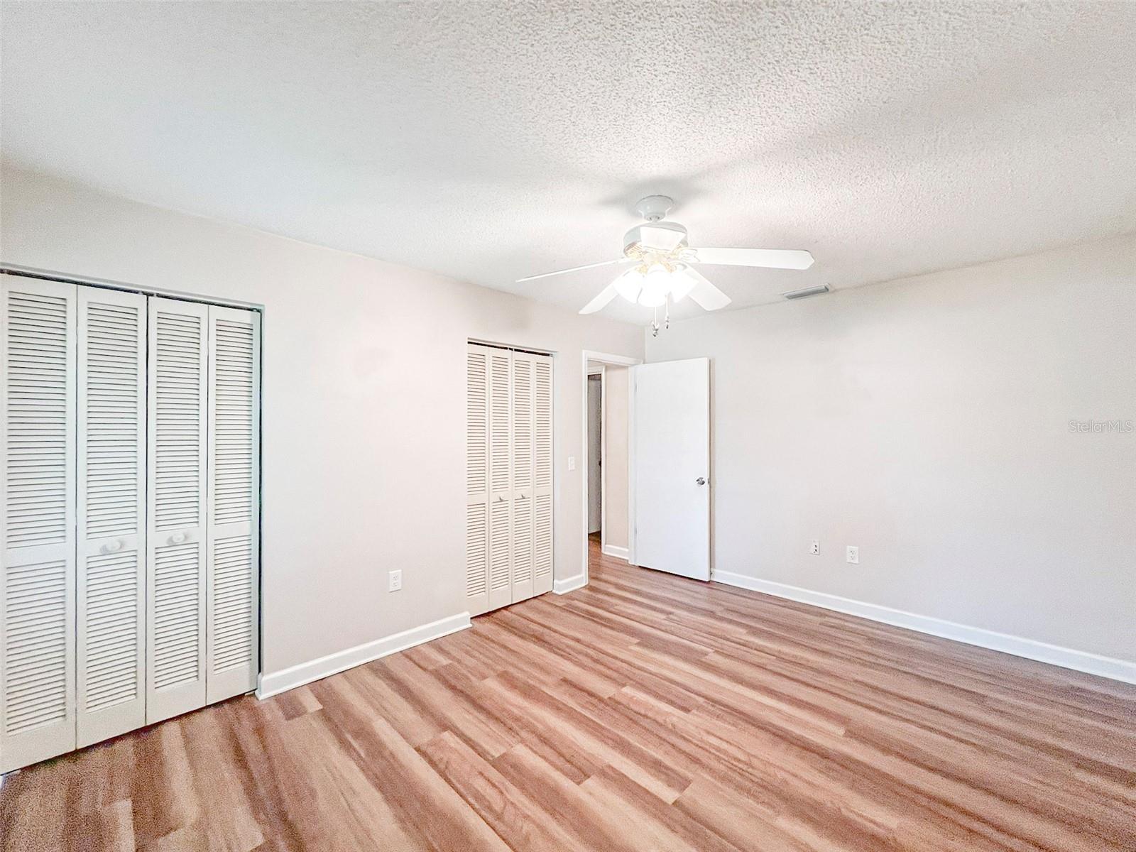 Image 9 of 31 For 2926 Forestgreen Drive S
