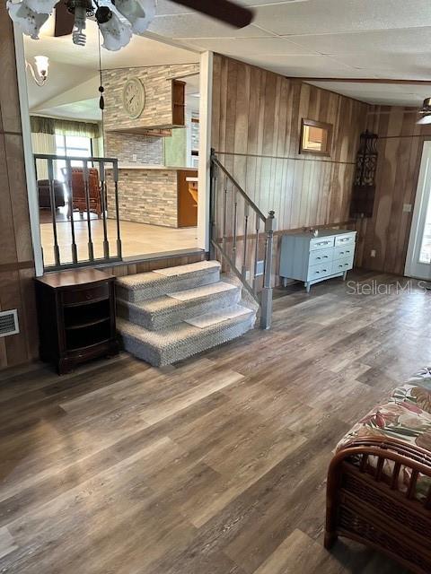 Image 19 of 32 For 5958 Foxhollow Drive