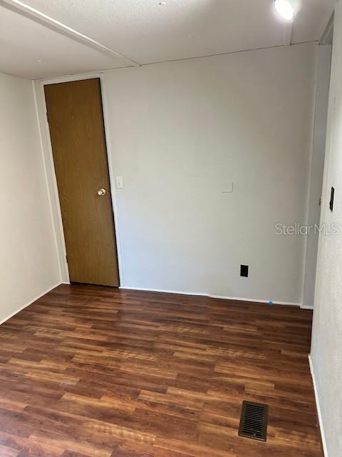 Image 25 of 32 For 5958 Foxhollow Drive