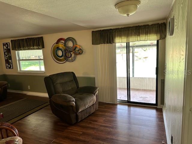 Image 8 of 32 For 5958 Foxhollow Drive