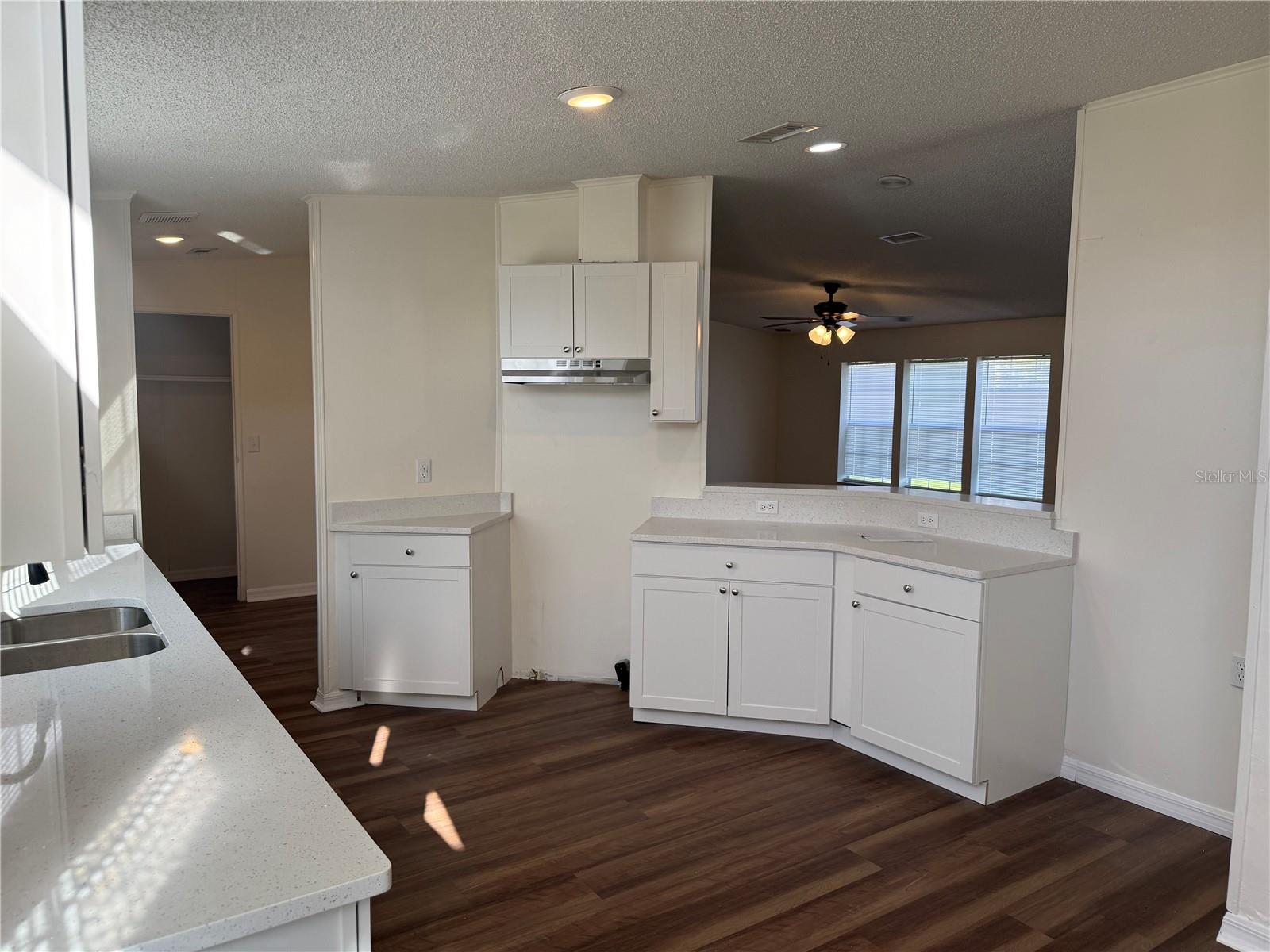 Image 6 of 15 For 4795 Schooner Avenue