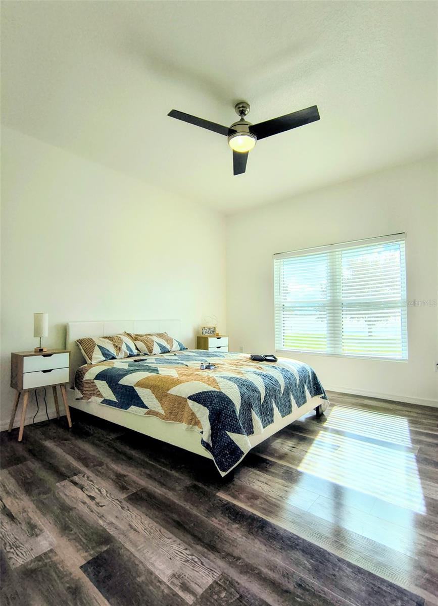 Image 27 of 36 For 1070 Lake Ariana Boulevard
