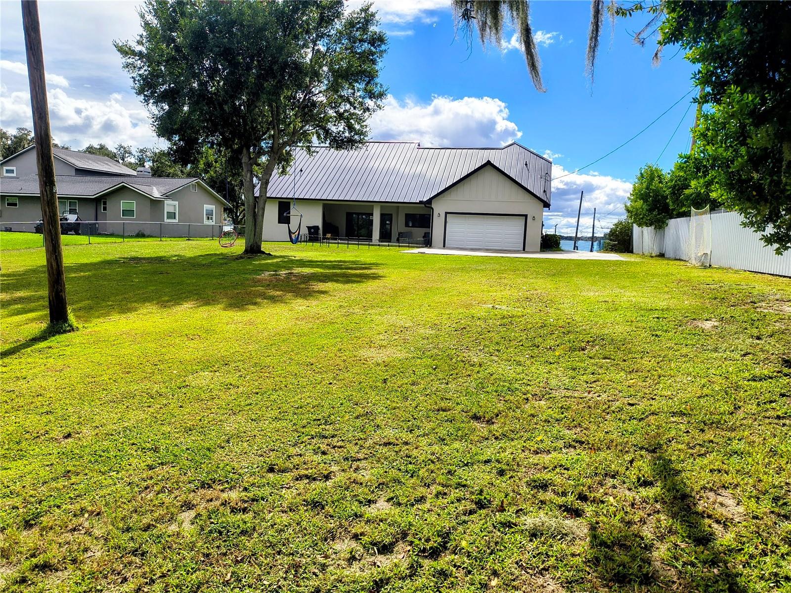 Image 4 of 36 For 1070 Lake Ariana Boulevard