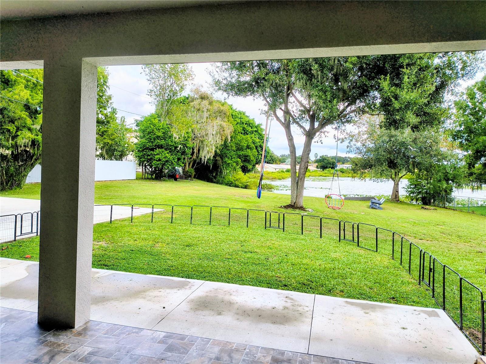 Image 5 of 36 For 1070 Lake Ariana Boulevard