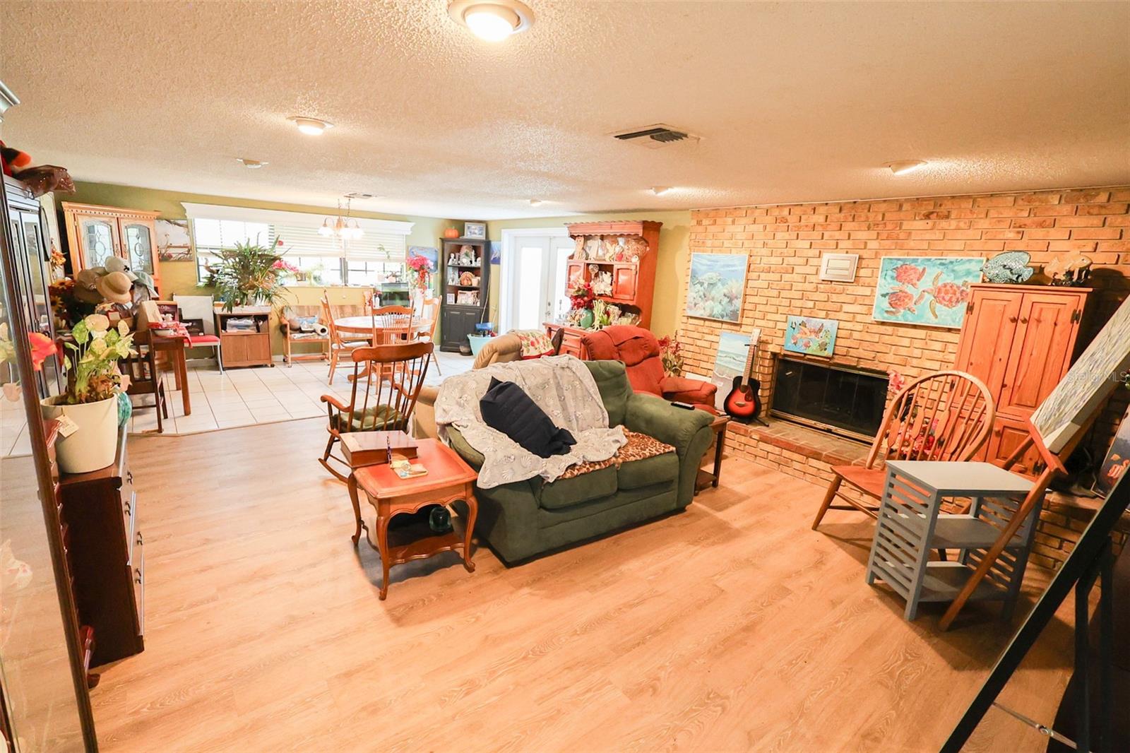 Image 8 of 30 For 1645 Kissengen Avenue