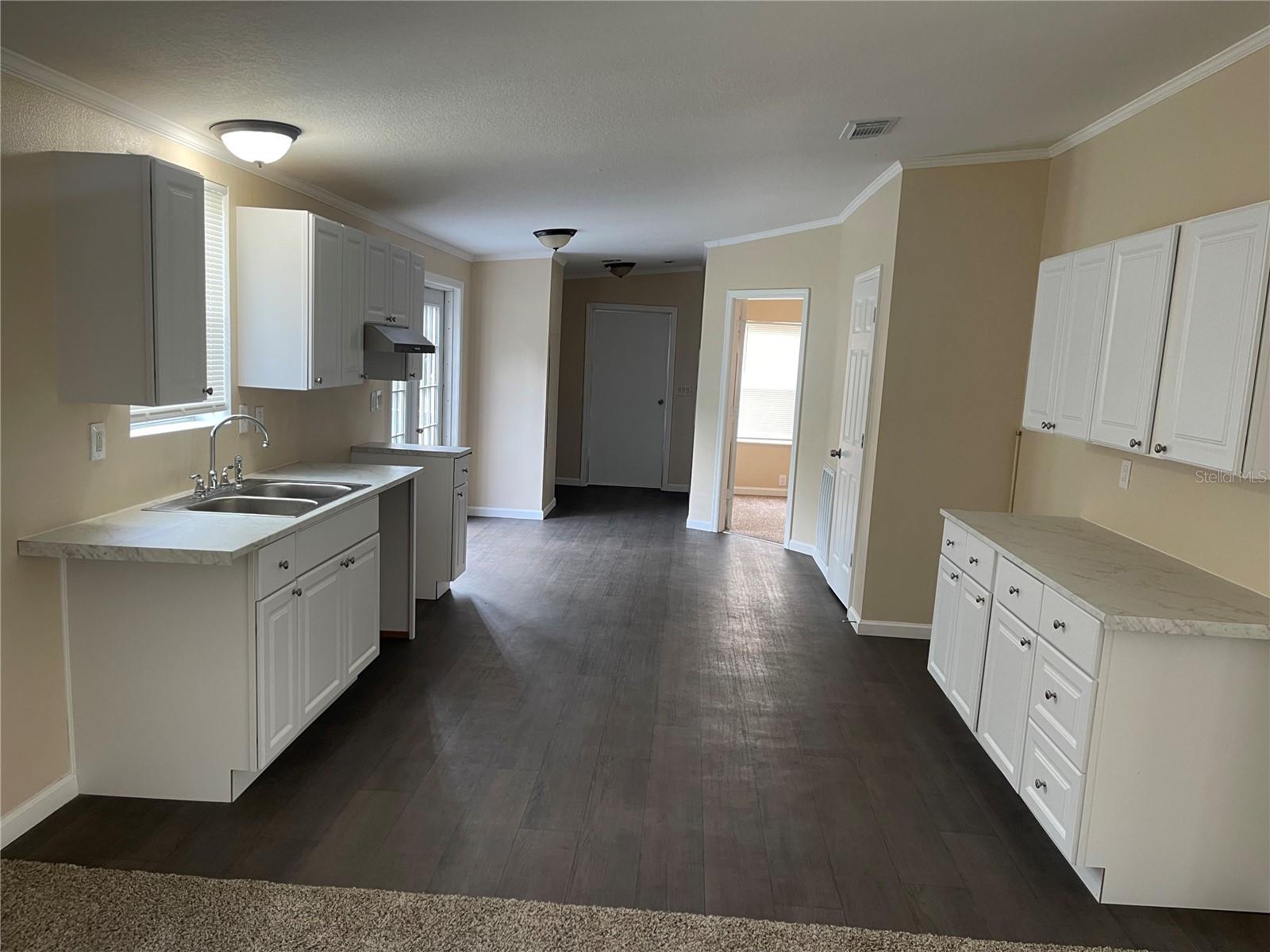 Image 3 of 21 For 2805 Forestland Drive
