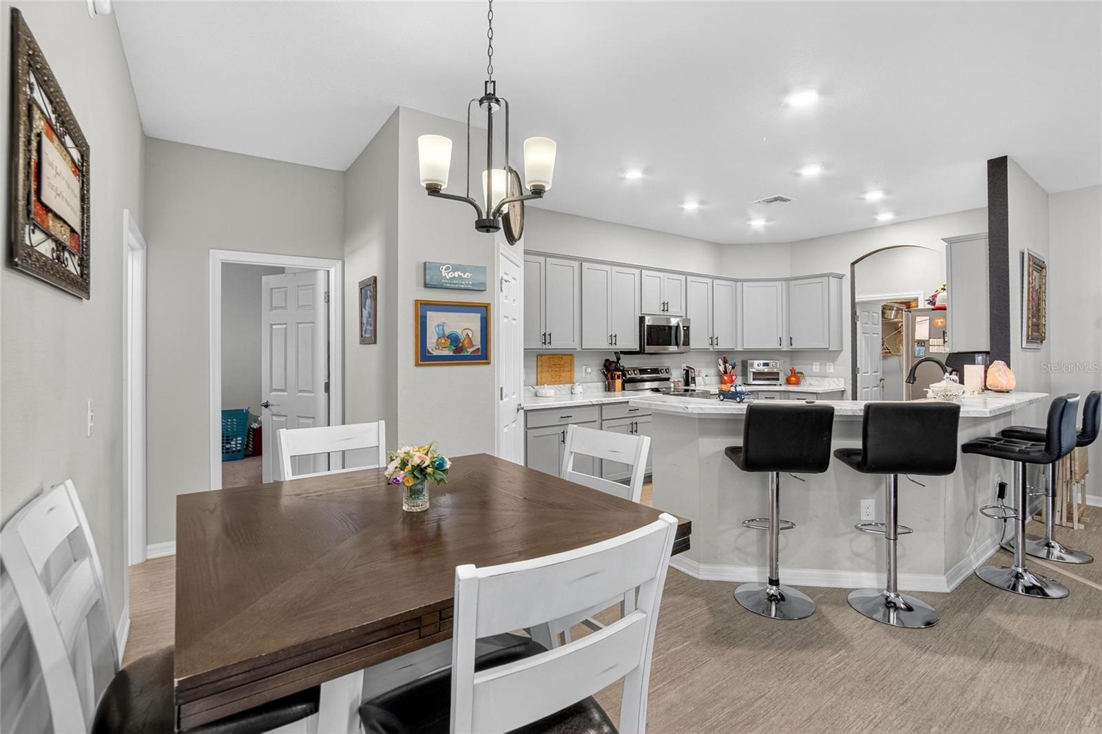 Image 16 of 58 For 6852 Mossy Oak Lane