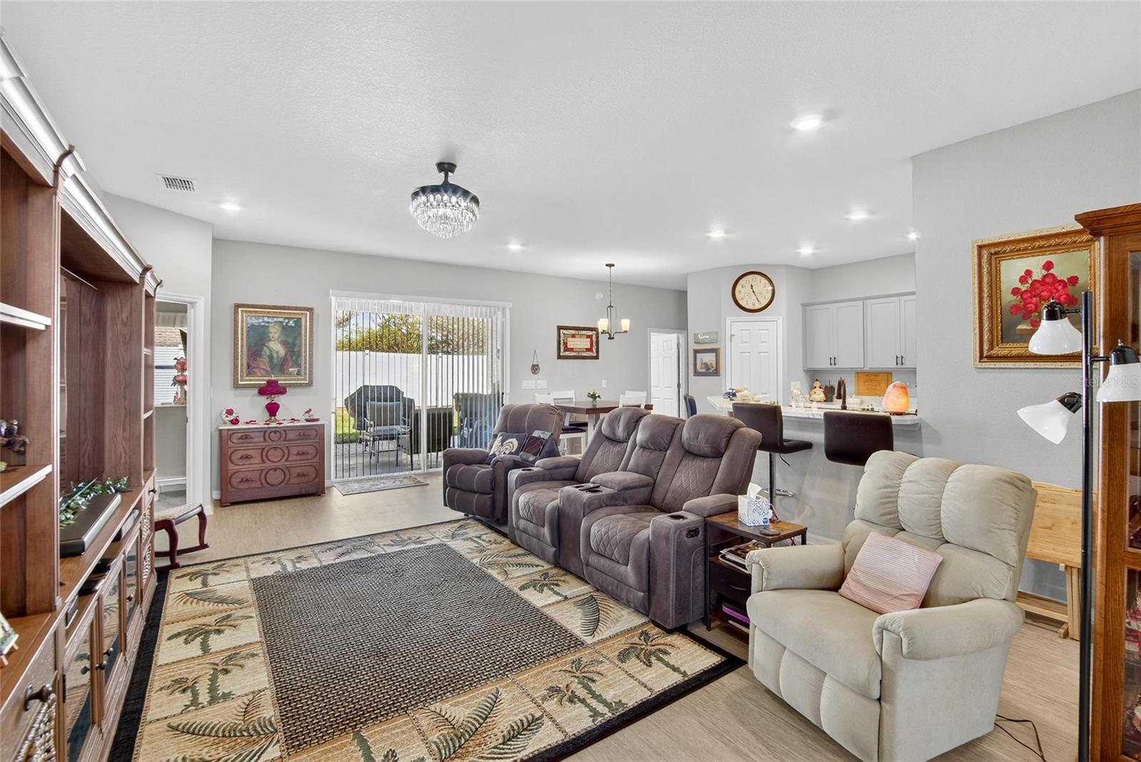 Image 8 of 58 For 6852 Mossy Oak Lane