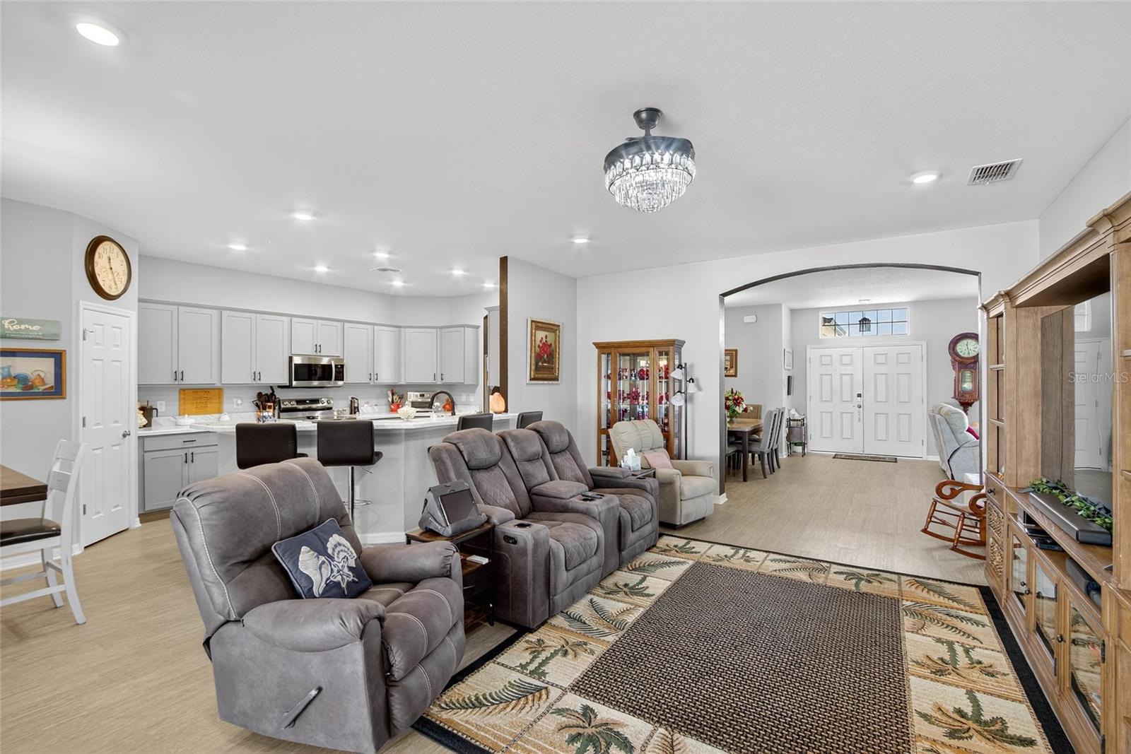 Image 9 of 58 For 6852 Mossy Oak Lane