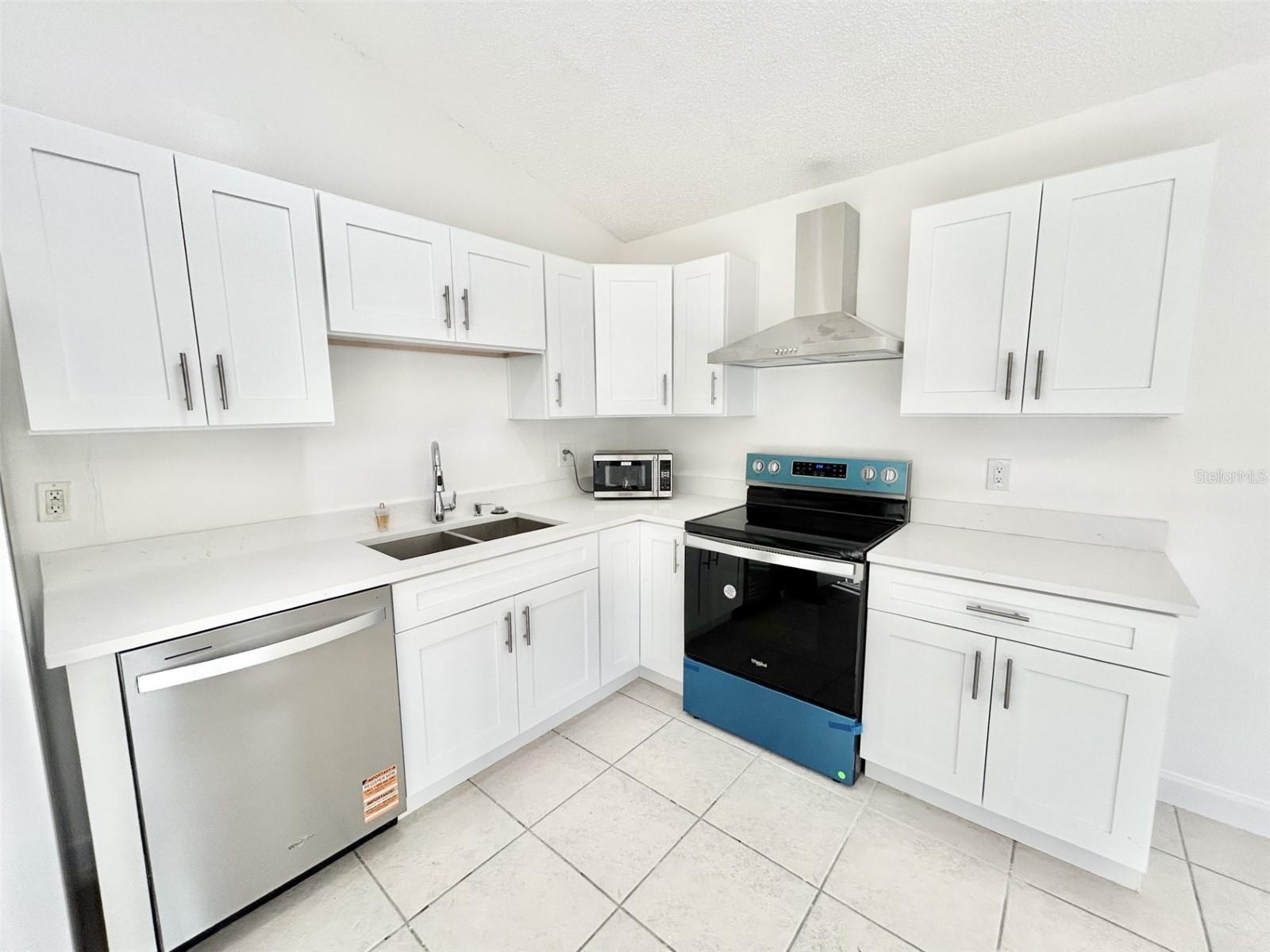 Image 3 of 25 For 10708 Brice Court