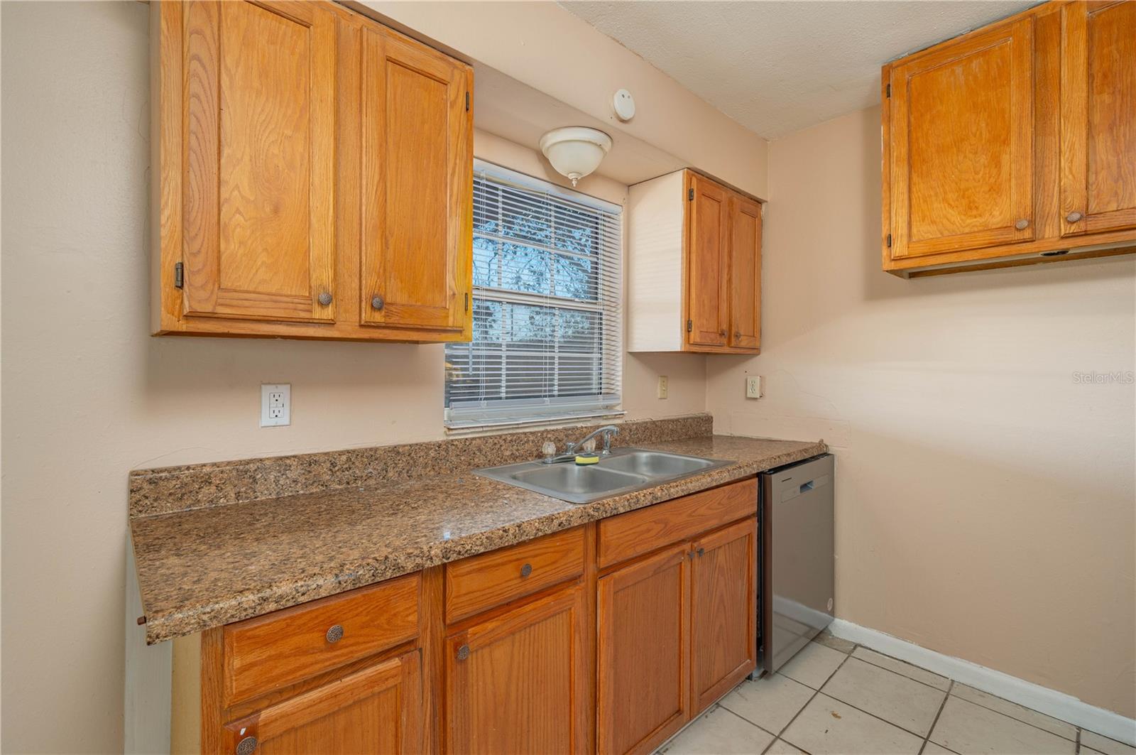 Image 8 of 16 For 2907 Wheeler Street