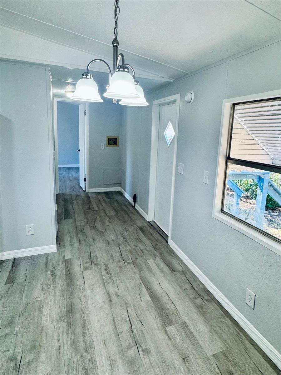 Image 9 of 16 For 688 4th Street