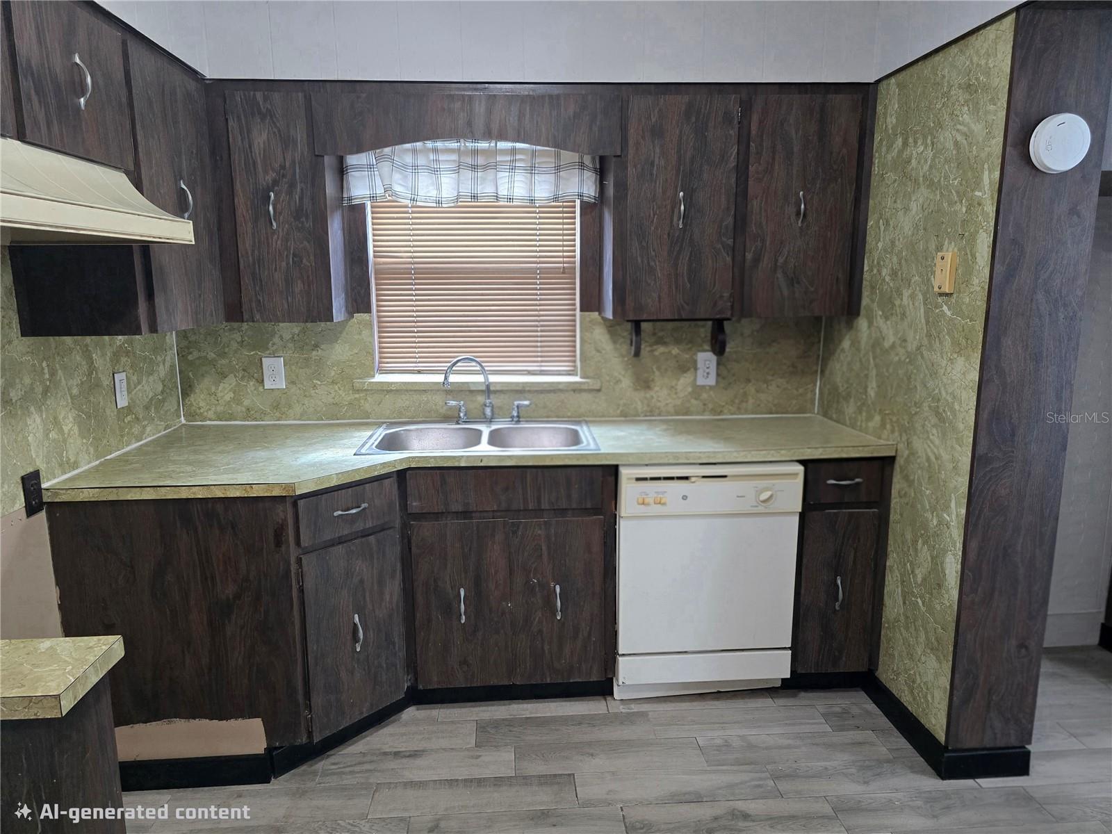 Image 18 of 35 For 5353 7th Street