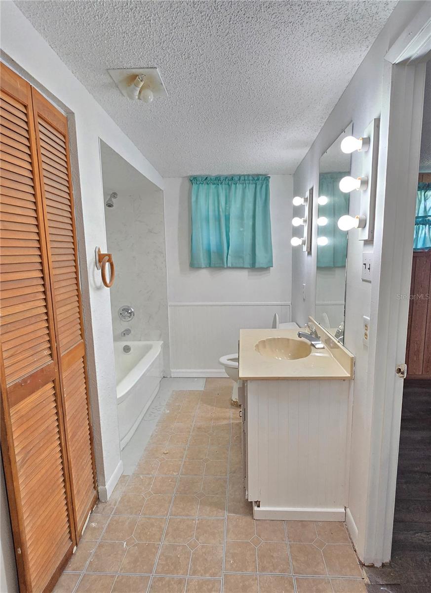 Image 30 of 35 For 5353 7th Street