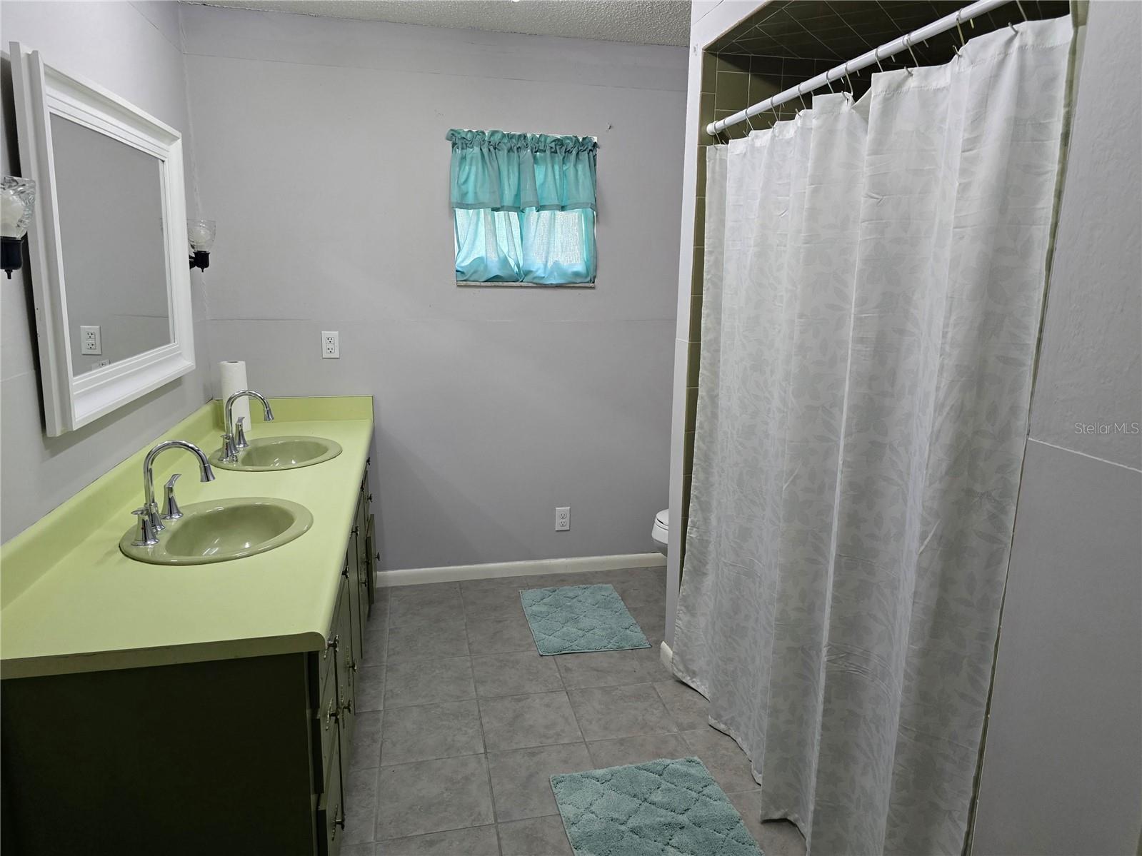 Image 4 of 35 For 5353 7th Street