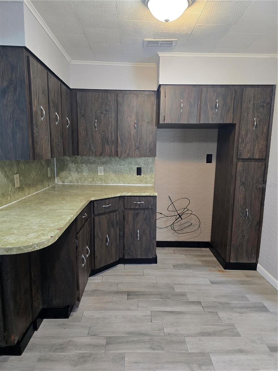 Image 7 of 35 For 5353 7th Street