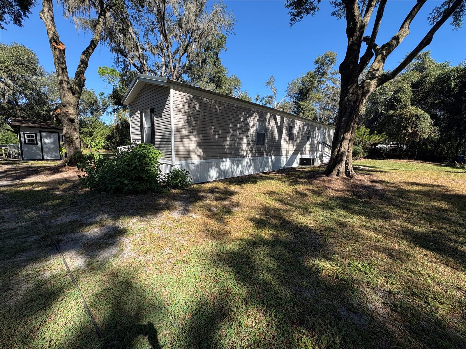 Image 2 of 23 For 8939 Beverly Hills