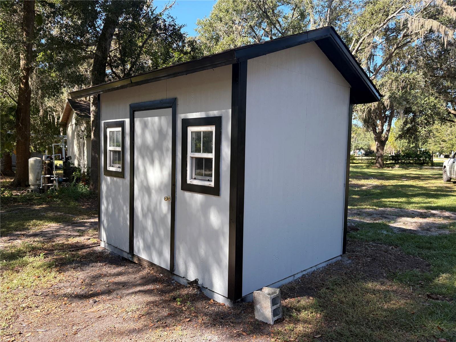 Image 9 of 23 For 8939 Beverly Hills