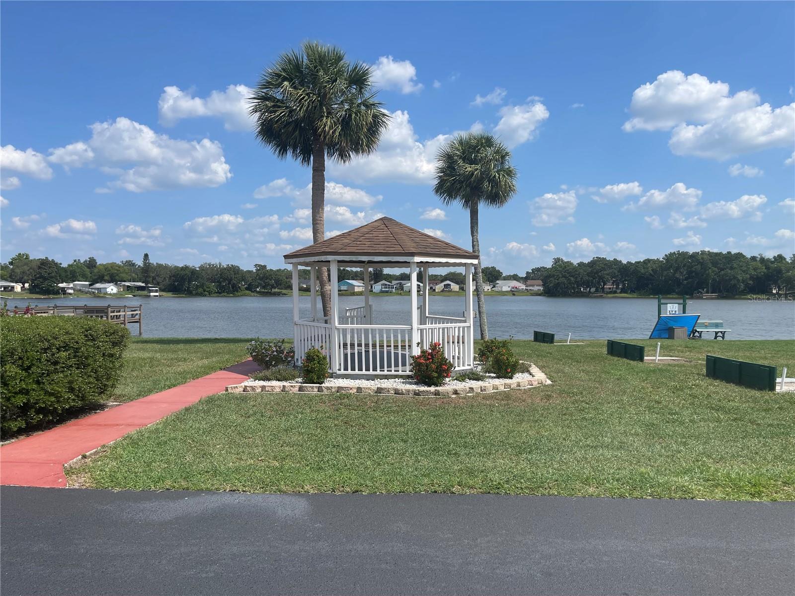 Image 12 of 15 For 4526 Redwood Street