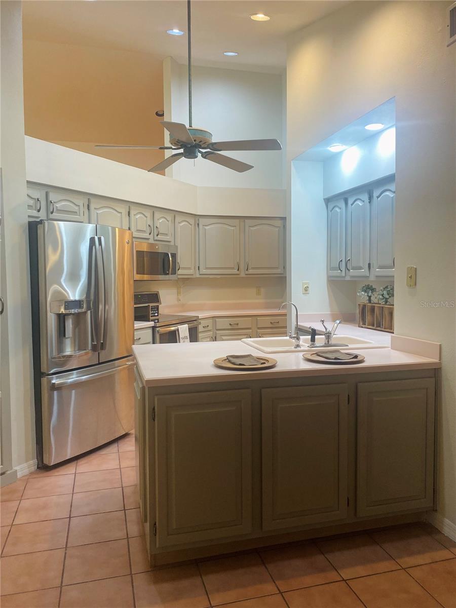 Image 12 of 49 For 533 Saint Andrews Road