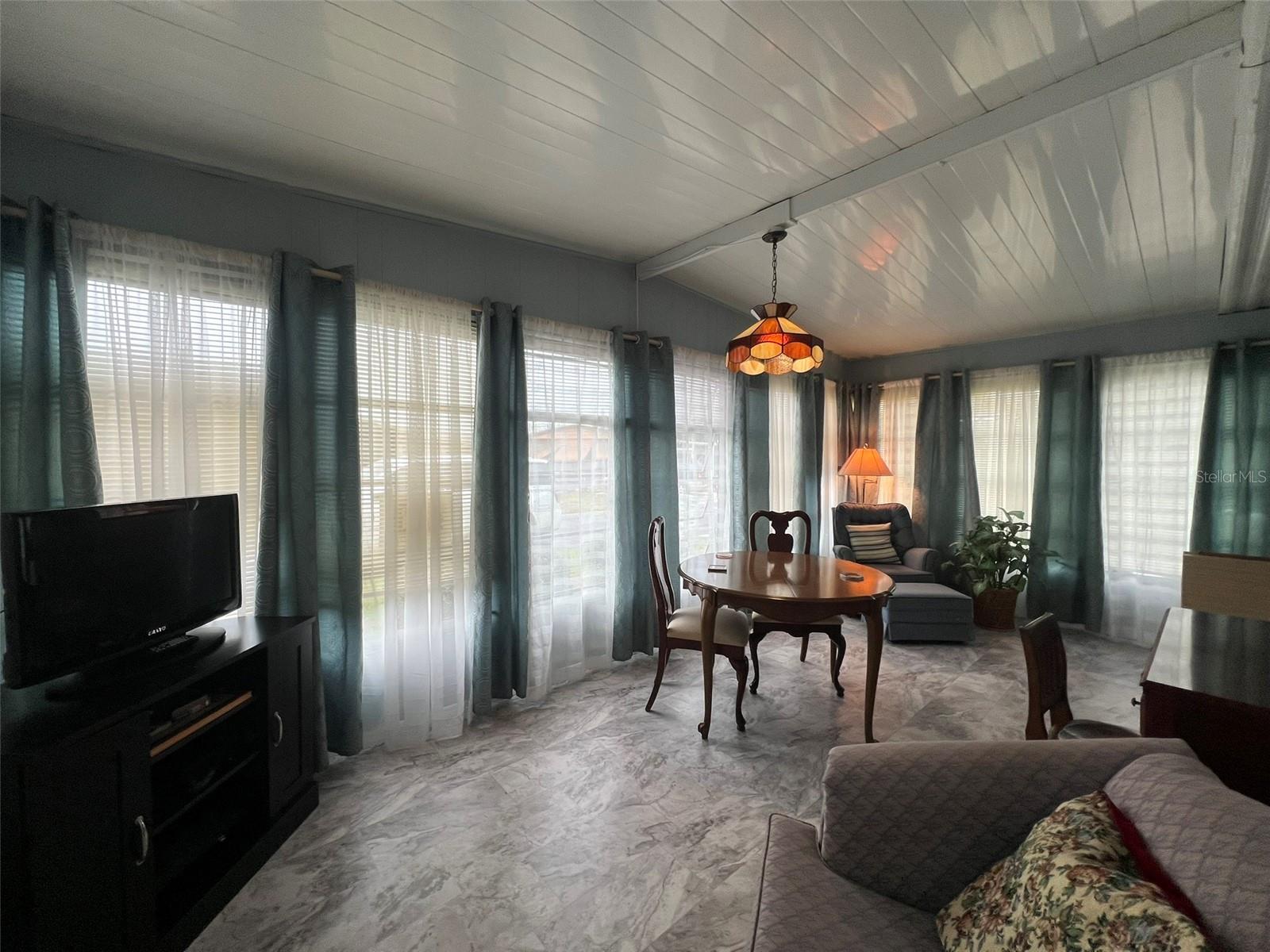 Image 18 of 43 For 2055 Floral Avenue 46