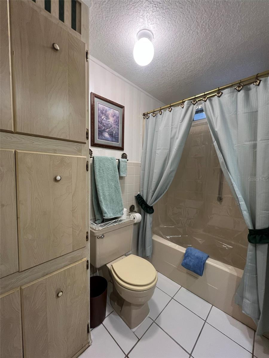 Image 31 of 43 For 2055 Floral Avenue 46