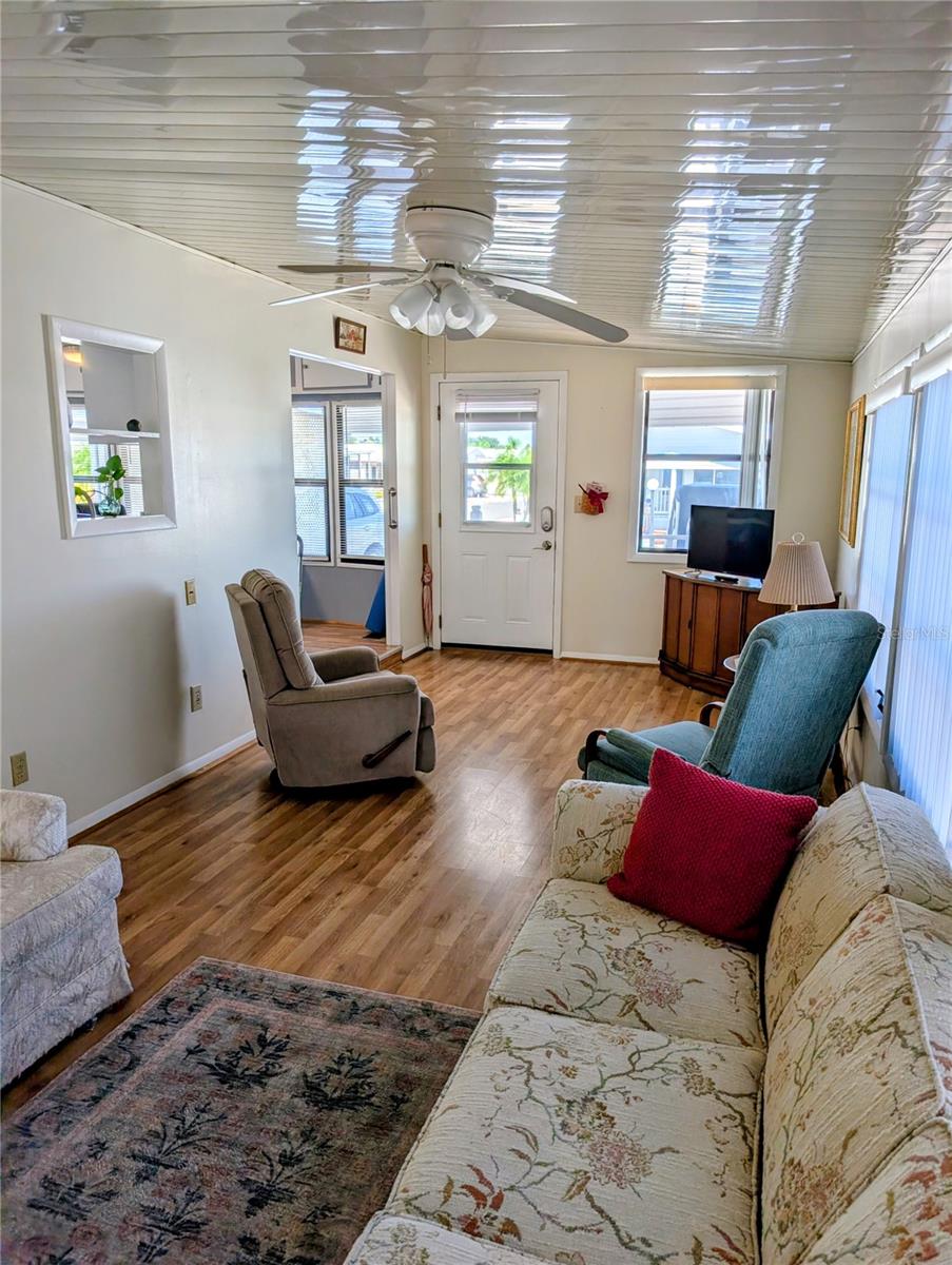 Image 18 of 51 For 143 Pansy Street