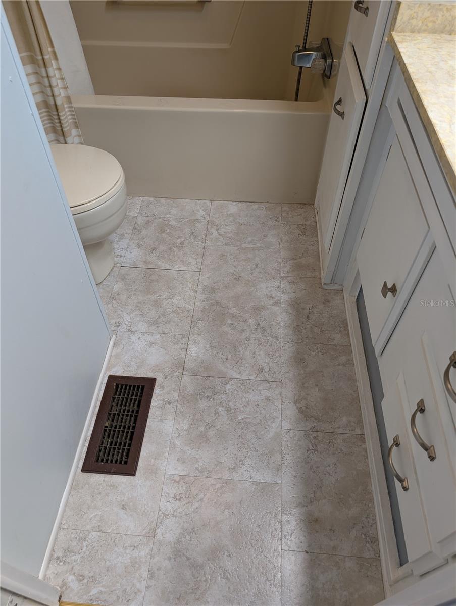 Image 32 of 51 For 143 Pansy Street