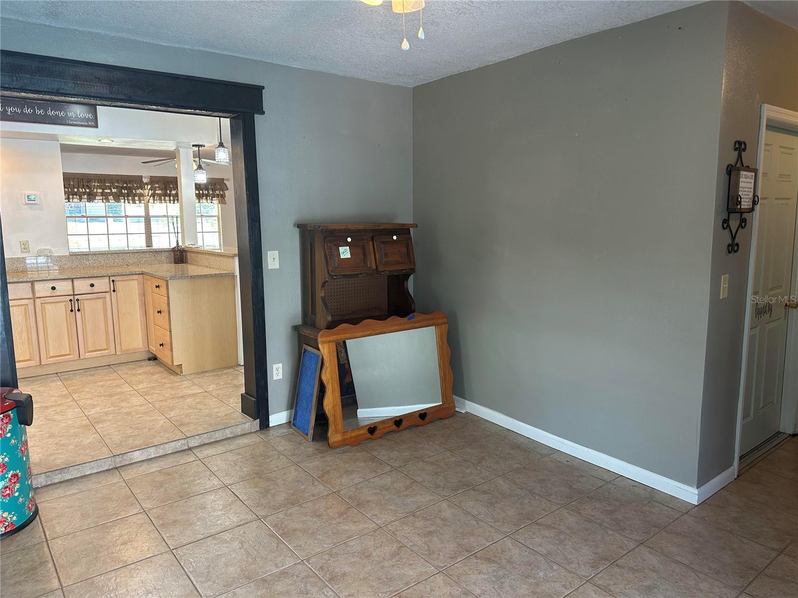 Image 16 of 30 For 3110 River Oaks Drive