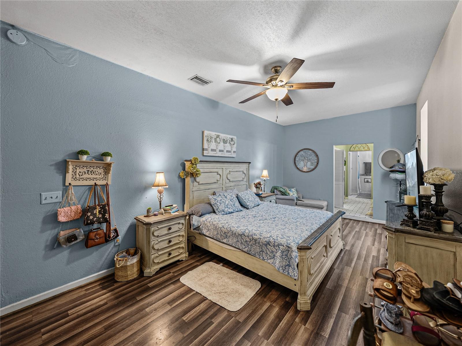 Image 18 of 70 For 135 Central Avenue