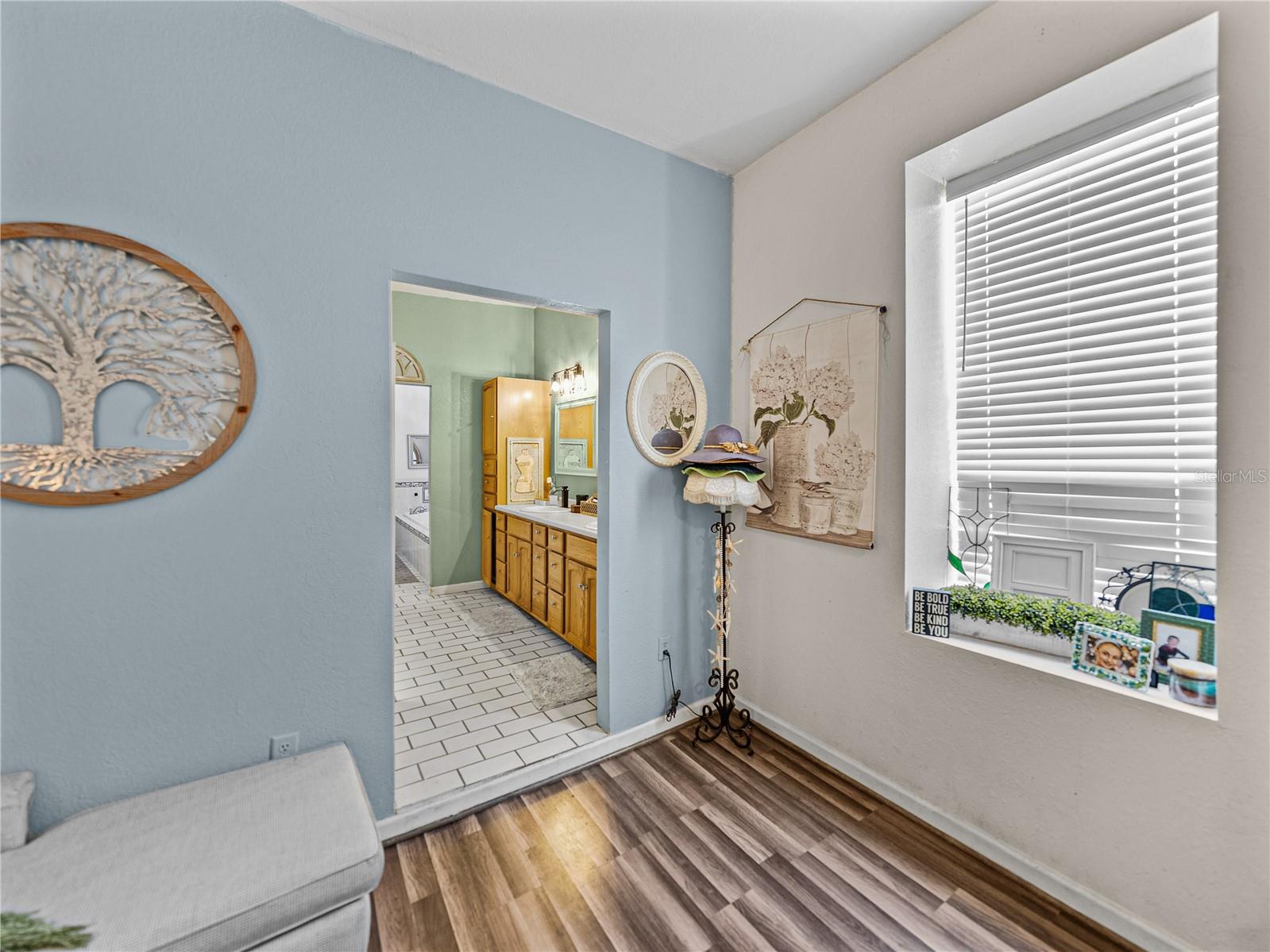 Image 21 of 70 For 135 Central Avenue