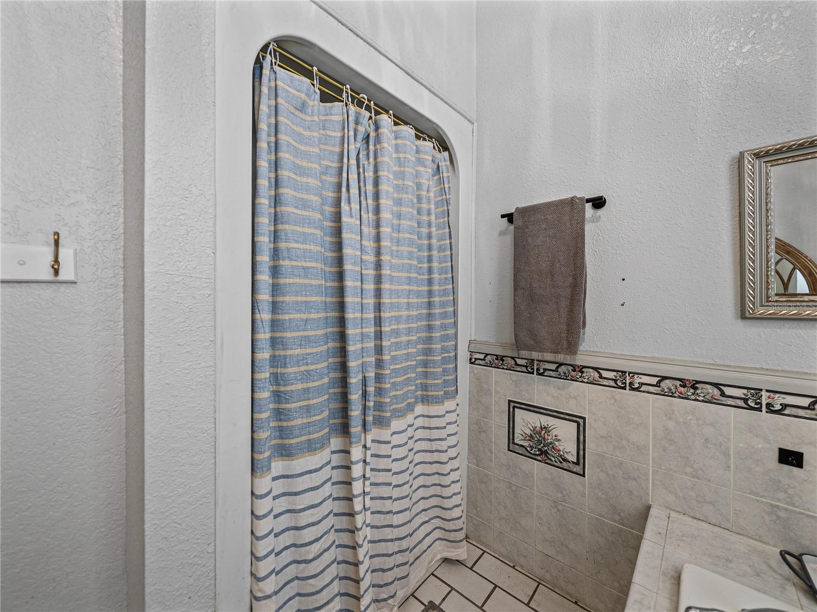 Image 28 of 70 For 135 Central Avenue