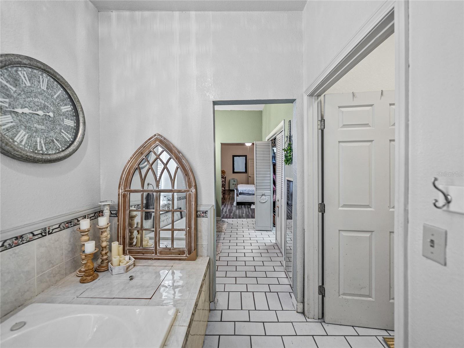 Image 30 of 70 For 135 Central Avenue