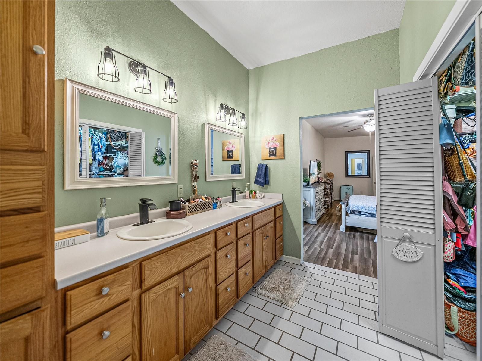 Image 31 of 70 For 135 Central Avenue