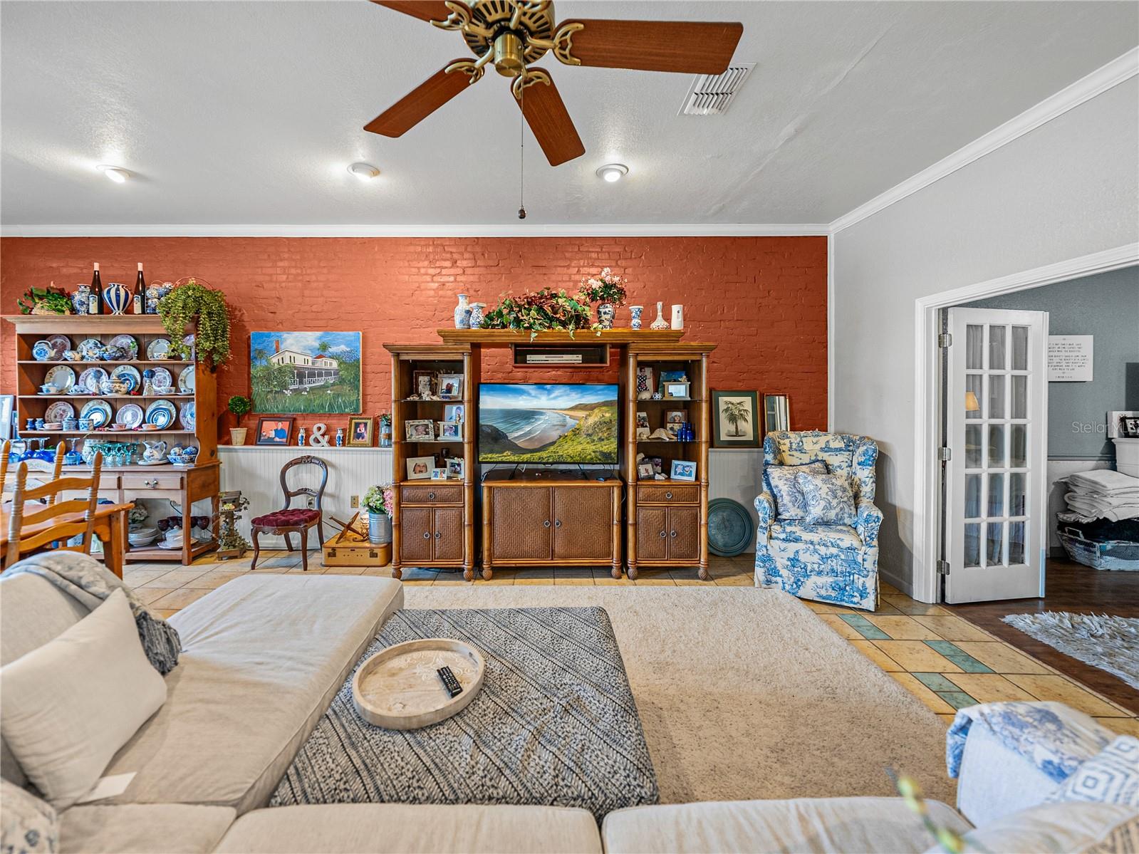 Image 45 of 70 For 135 Central Avenue