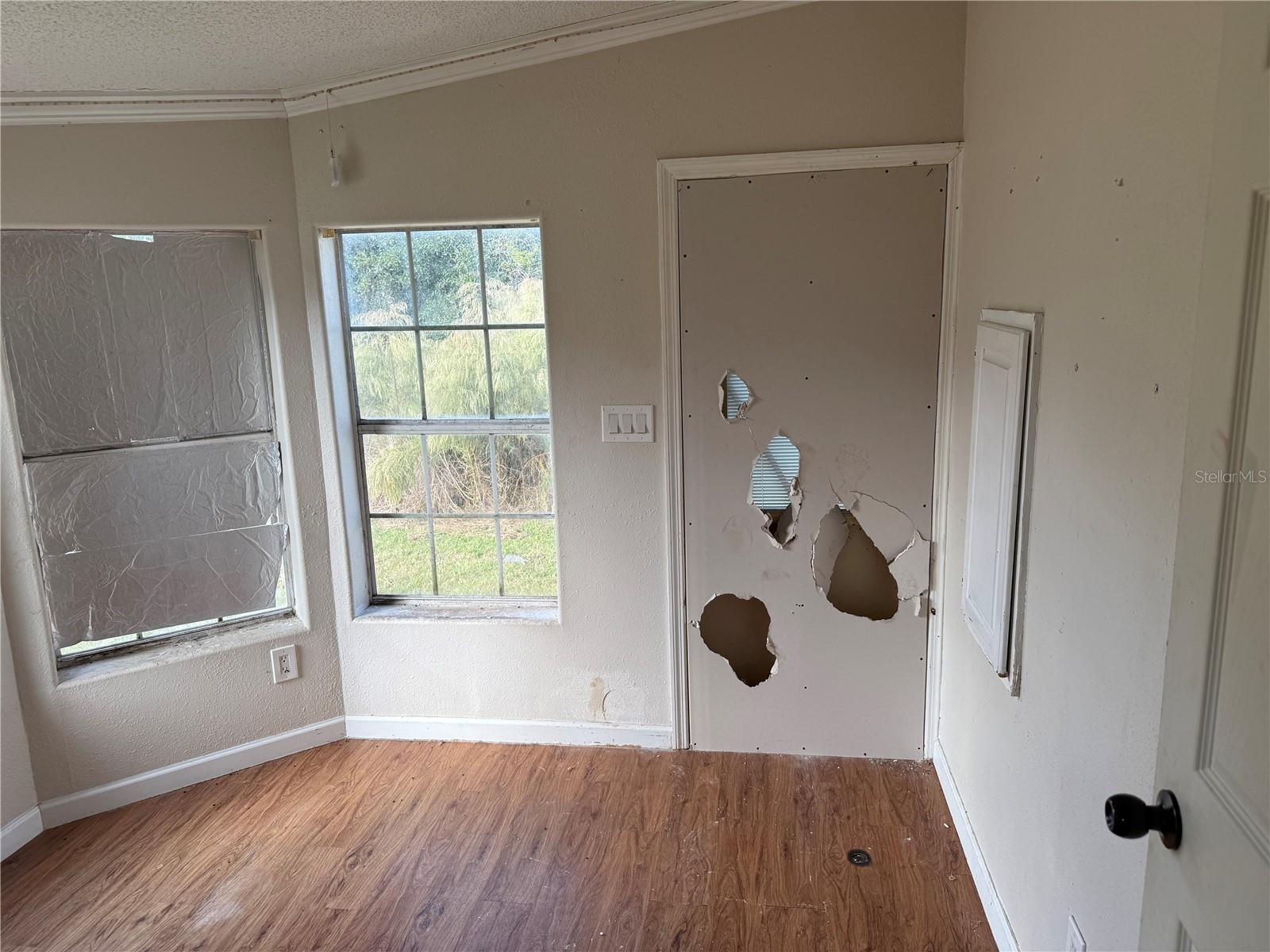 Image 10 of 23 For 4452 Roundup Drive