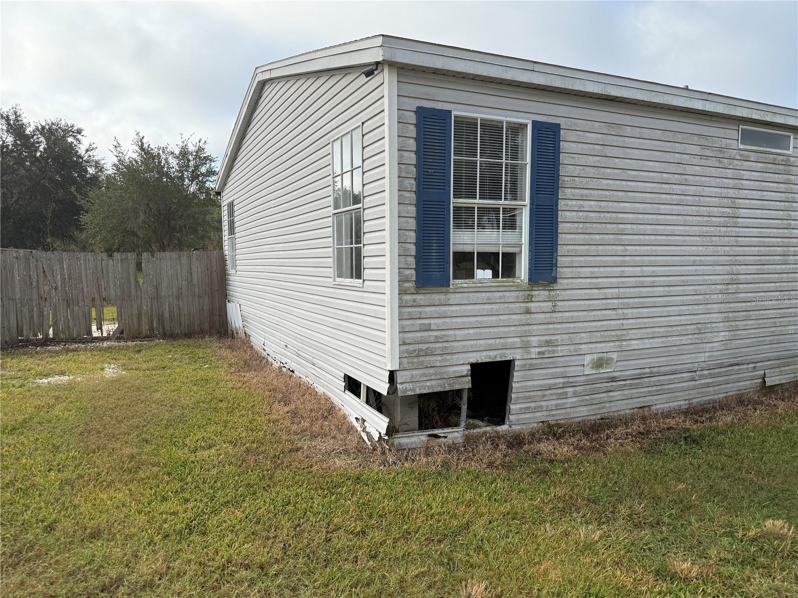 Image 4 of 23 For 4452 Roundup Drive