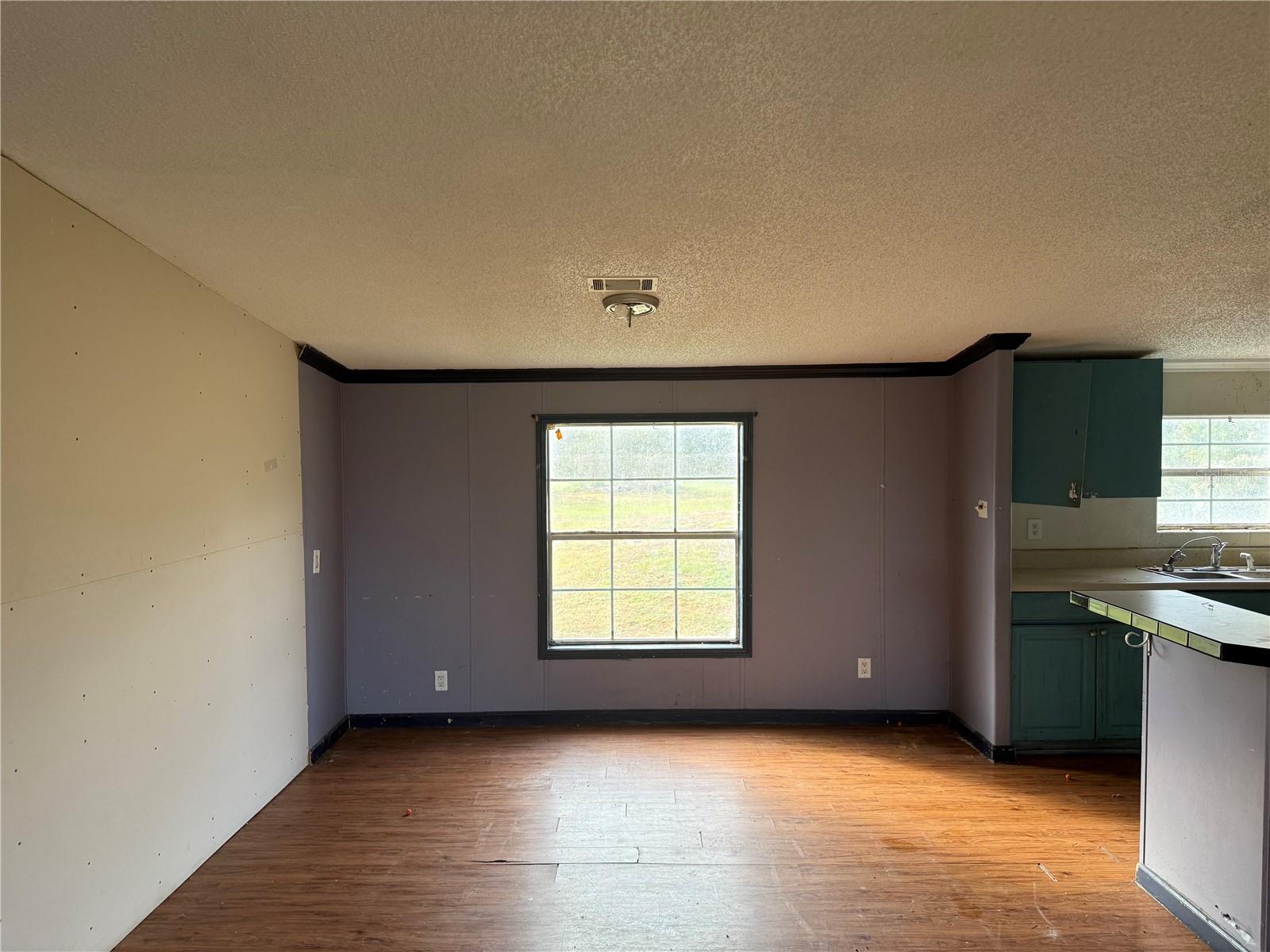 Image 7 of 23 For 4452 Roundup Drive