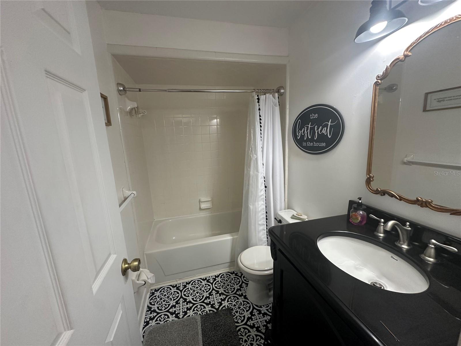 Image 31 of 33 For 3110 River Oaks Drive