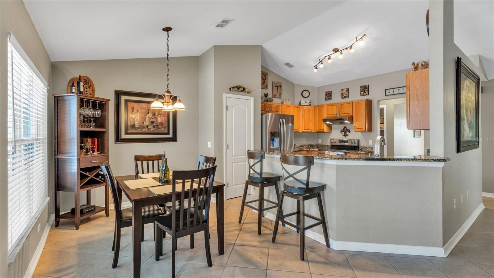 Image 20 of 50 For 5949 Trophy  