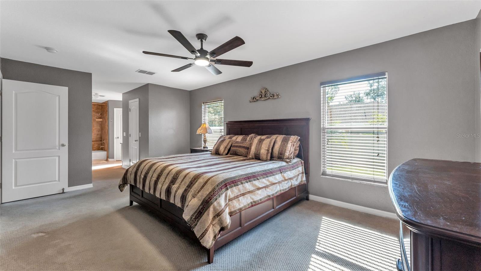 Image 27 of 50 For 5949 Trophy  