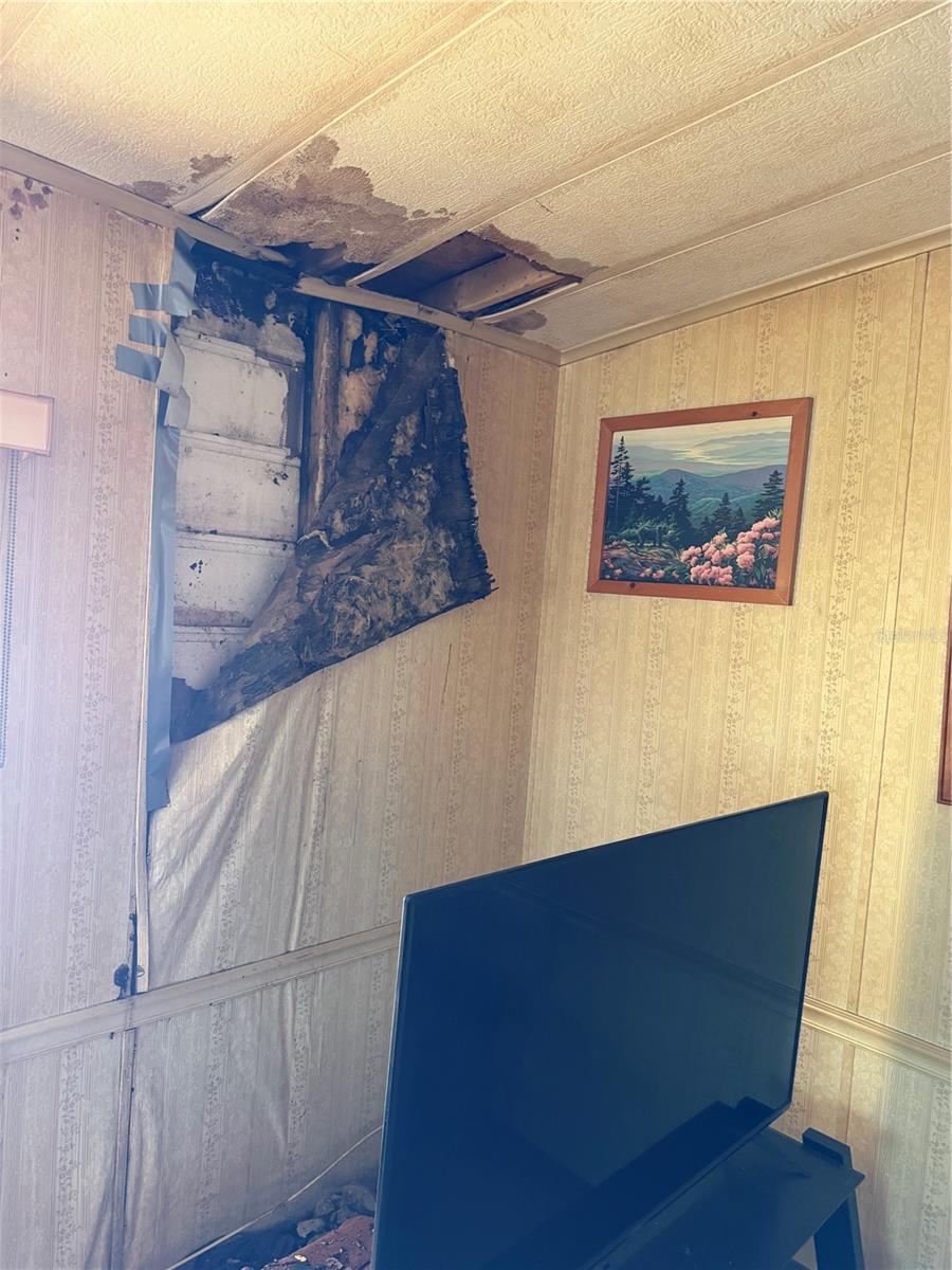 Image 4 of 13 For 4155 Rolling Oaks Drive