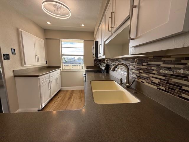 Image 11 of 20 For 700 Mirror Terrace Nw 404