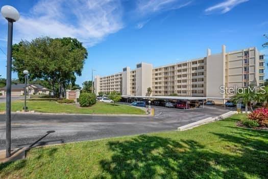 Image 2 of 20 For 700 Mirror Terrace Nw 404