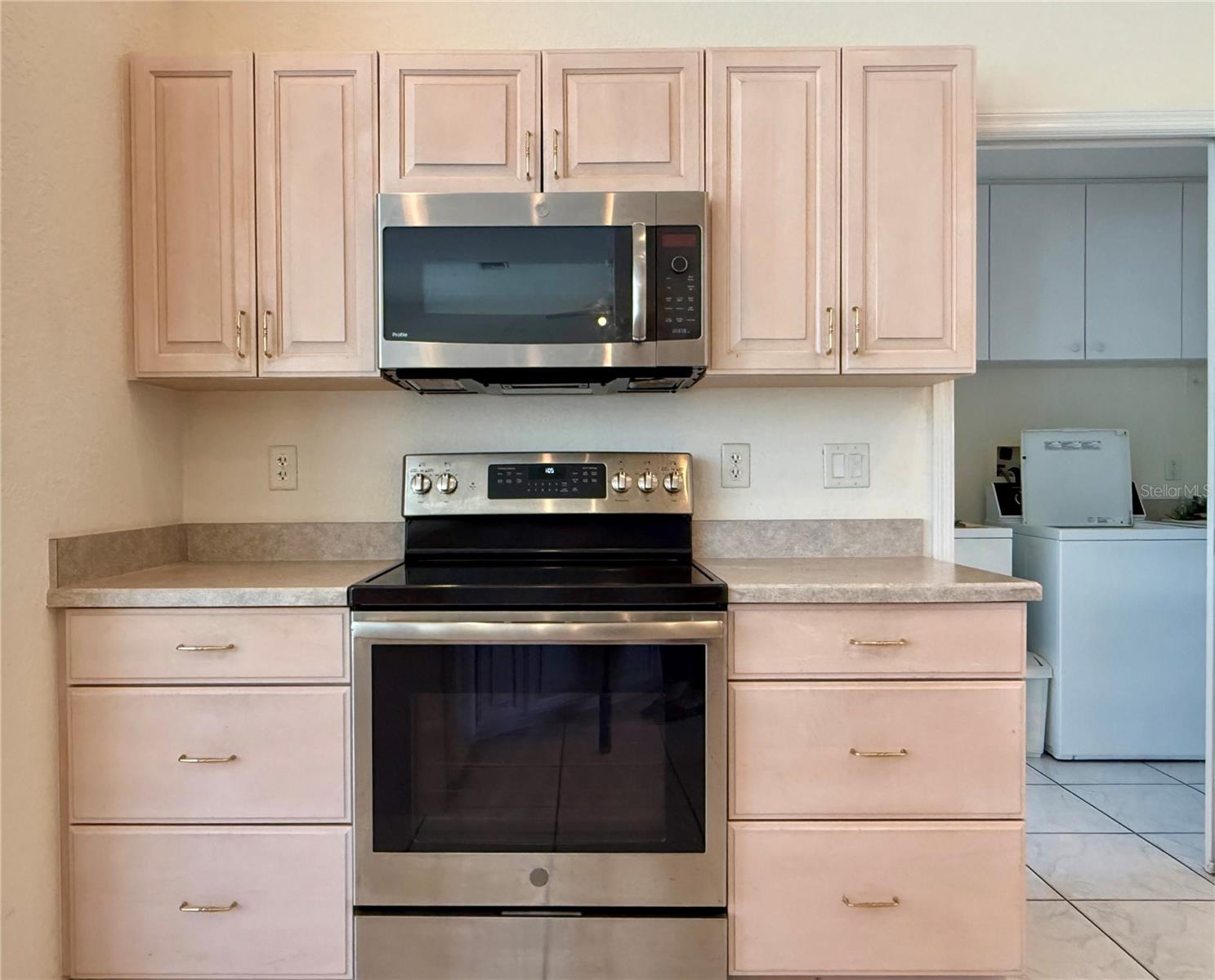 Image 12 of 39 For 5614 Angelo Circle