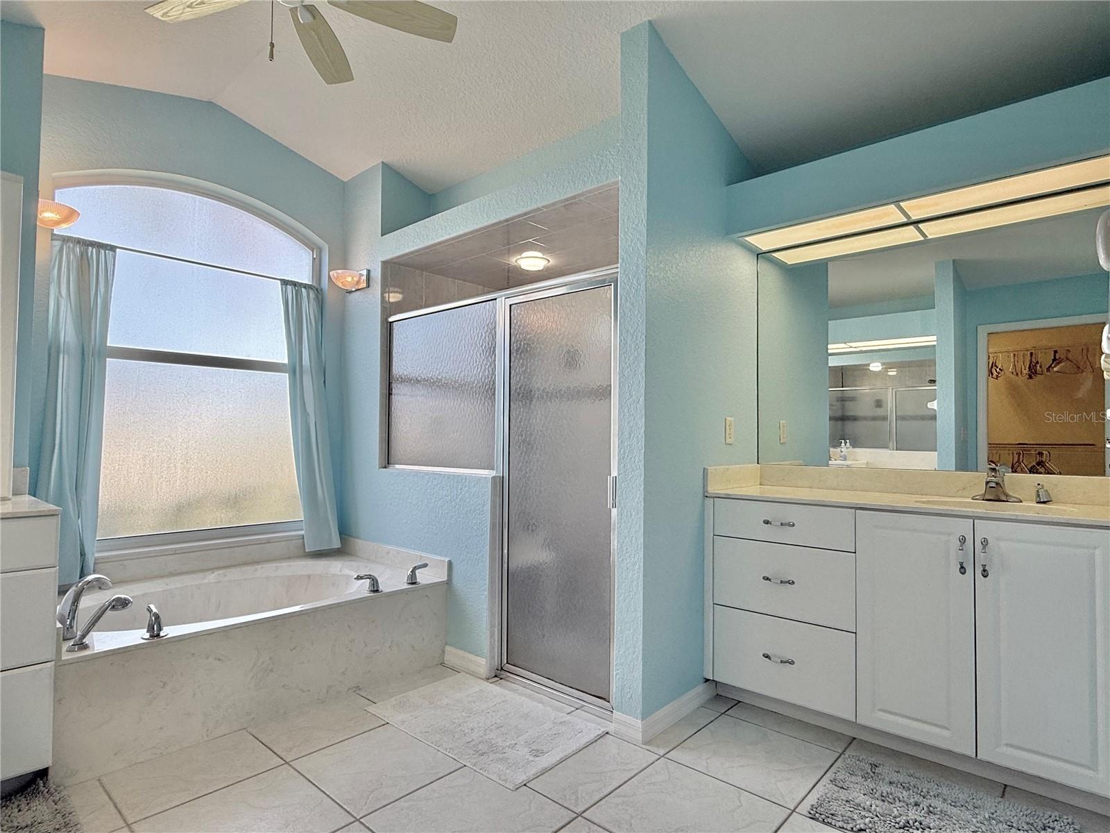 Image 23 of 39 For 5614 Angelo Circle